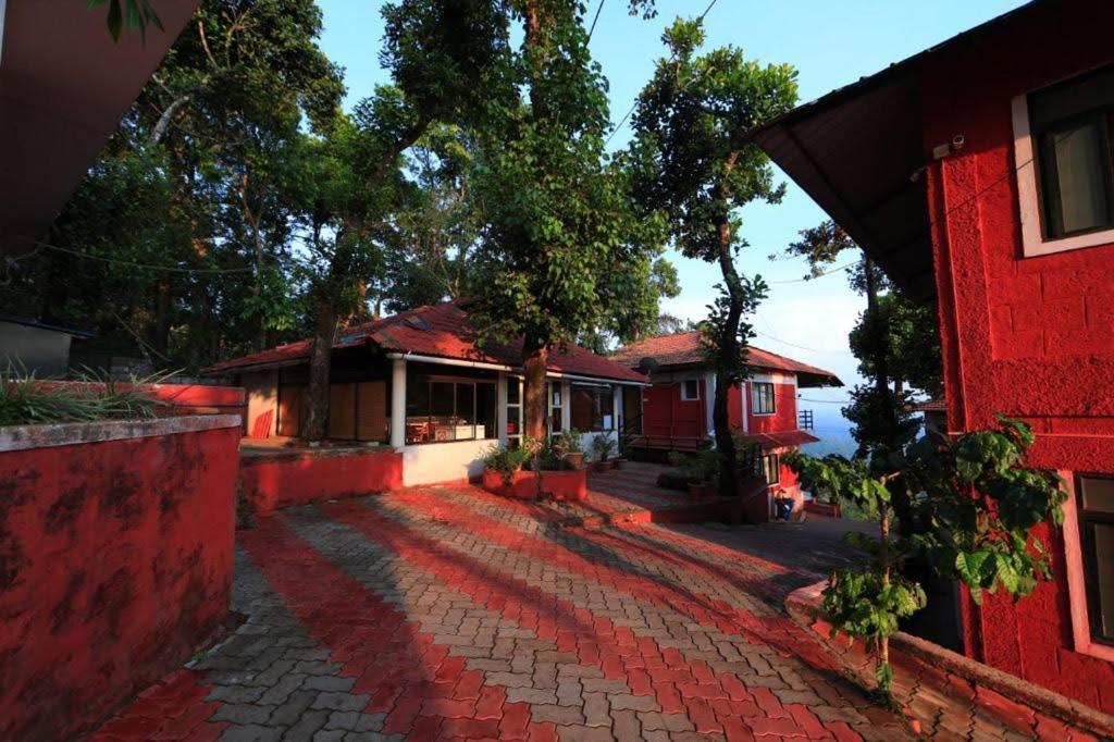 Wanders In Travel Company Hotel Madikeri Buitenkant foto
